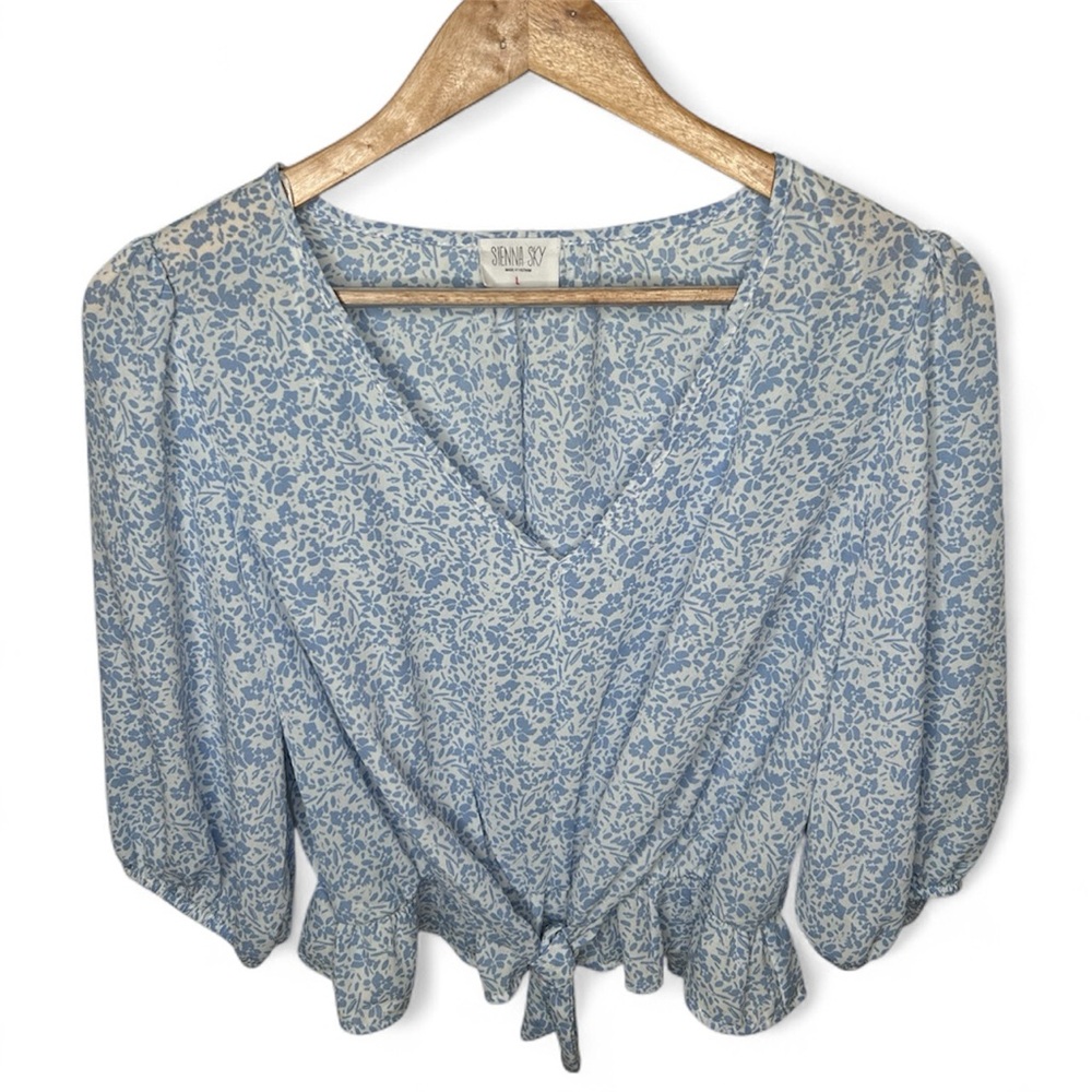 Sienna Sky Blue & White Floral V-Neck Top with Tie Front & Gathered Waist, Sz L
